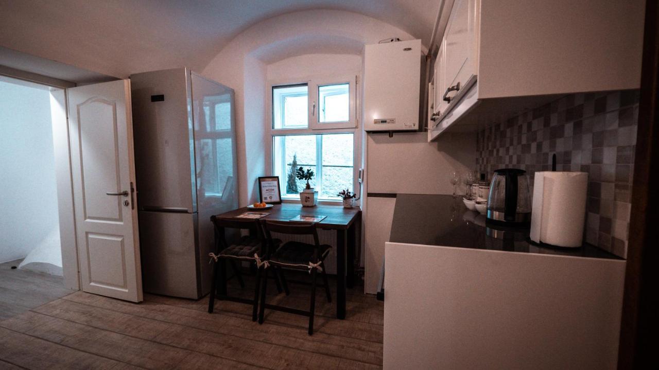 Appartamento La Garcon Braşov Esterno foto